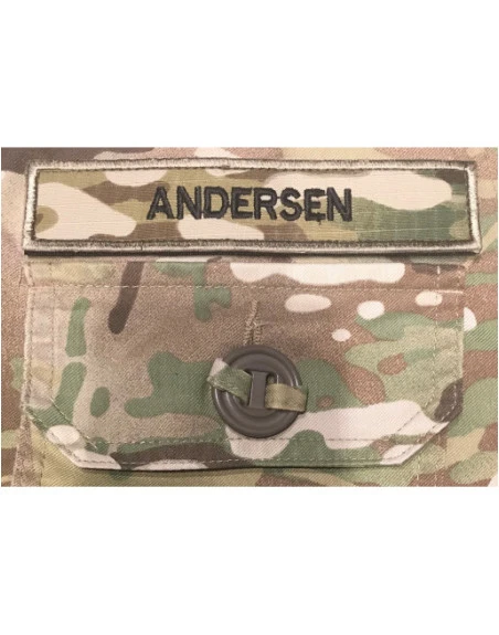 4 stk. Navnemærke, Velcro, sort tekst på MultiCam