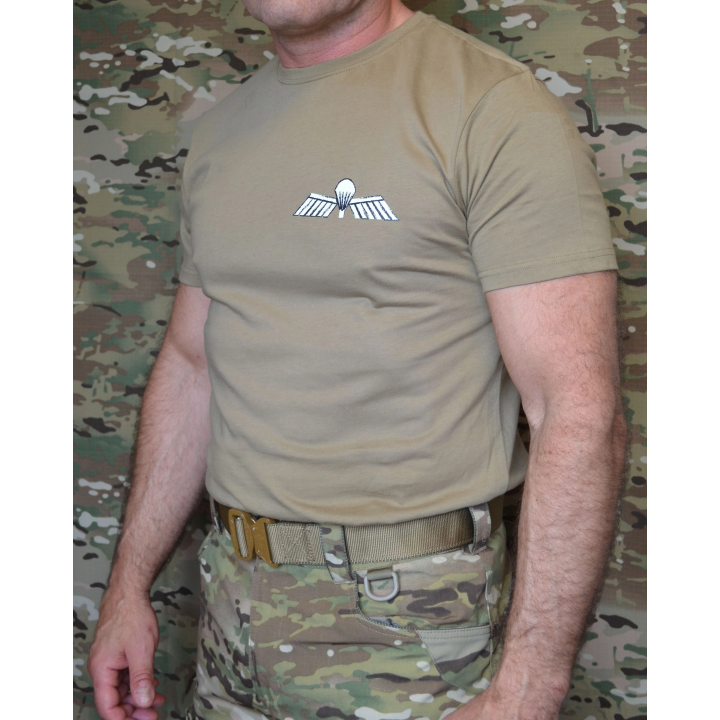 ParaWings T-shirt in khaki, Small white Dutch Parawing on chest