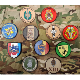 Gardehusarregimentet, Farver og på velcro