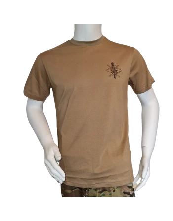 LANCER T-shirt i MTS-Khaki, m. Føringsstøtteregimentets Regimentsmærke trykt på brystet.