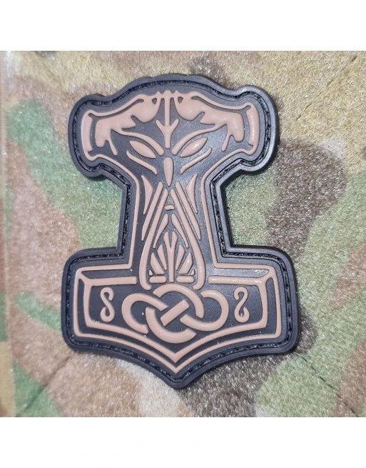 Thors Hammer med Runer, PVC-Patch, Tan/sort