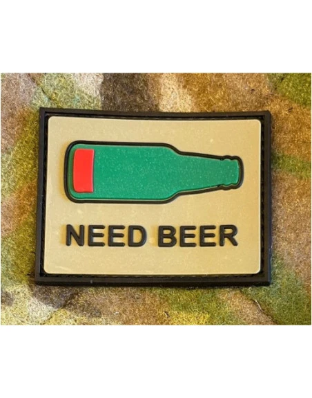 NEED BEER, Flaske, PVC med Velcro (6,5x5cm)