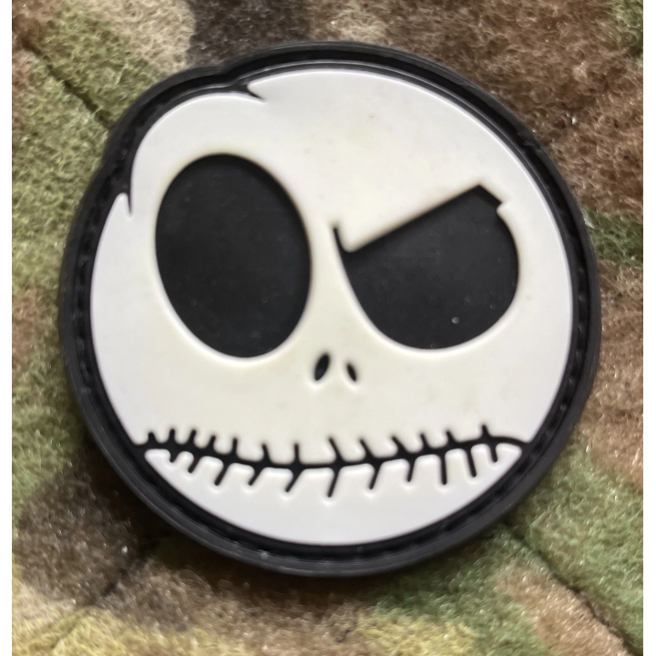 Nightmare Smiley, Rundt PVC med Velcro, Selvlysende (2. sortering)