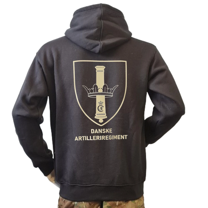 Lancer - Hoodie u/zip, Sort med DANSKE ARTILLERIREGIMENT tryk på ryg