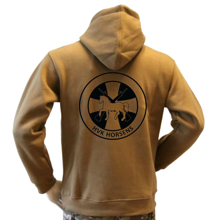 Lancer Hoodie, Coyote med Hjemmeværnskompagni Horsens, tryk på ryg