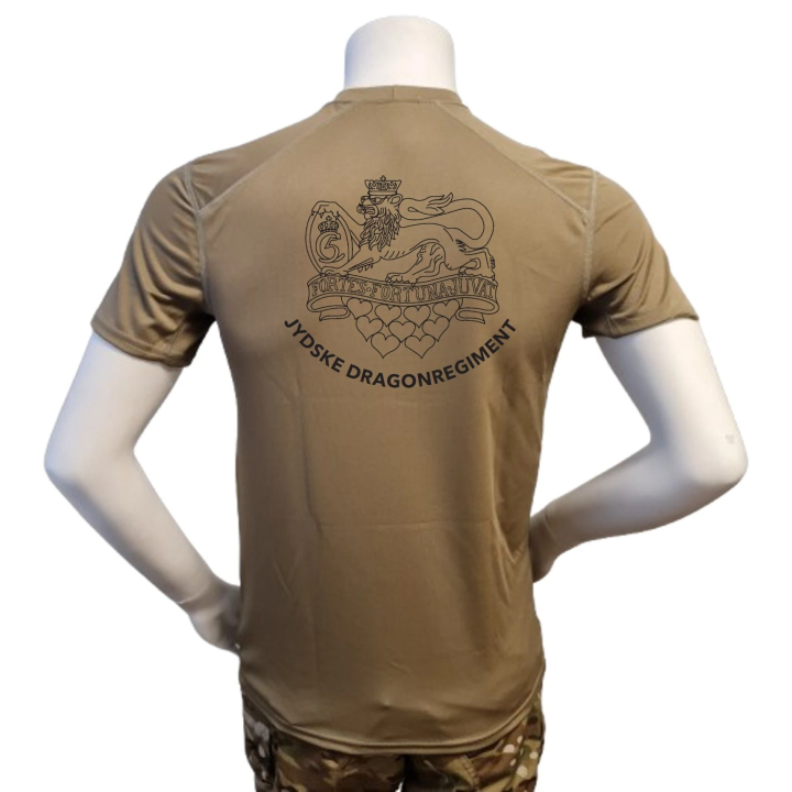 XGO T-shirt, TAN-499 med Jydske Dragonregiment, tryk på bryst