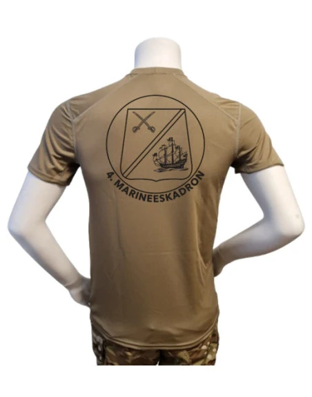 XGO T-shirt, TAN-499 med 4. Marineeskadron, tryk på bryst