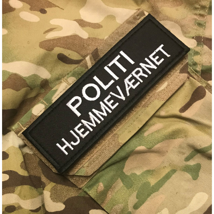 POLITIHJEMMEVÆRNET (DELT TEKST) ærmemærke, sort/hvid på velcro