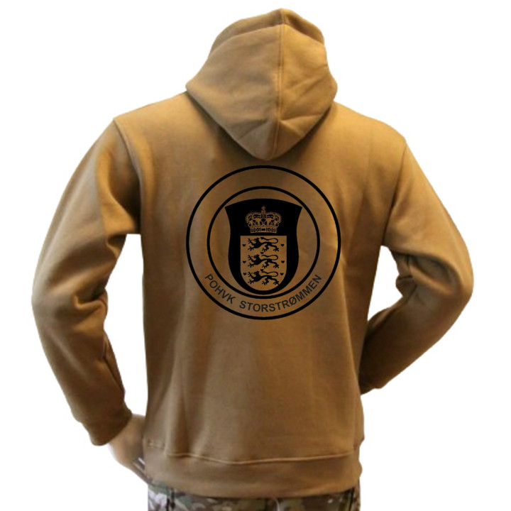 LANCER - Hoodie m. POHVK STORSTRØMMENs Enhedsmærke, Coyote