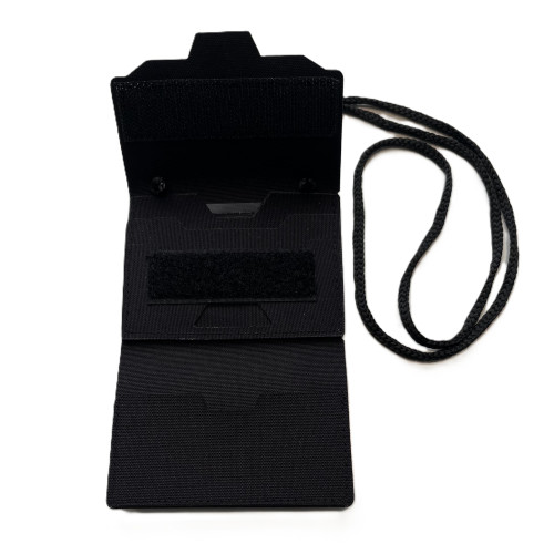 LANCER - ID og kortholder med halssnor, sort